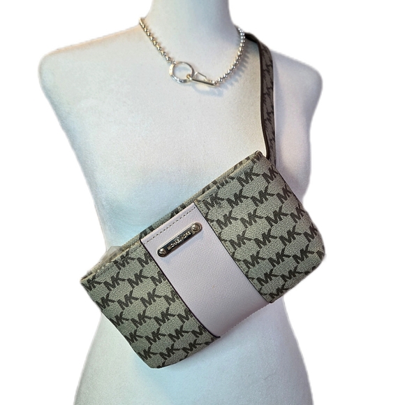 Michael Kors Handbags - Michael Kors Monogram Beige and Light Pink Clutch